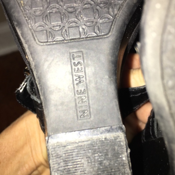 Black leather wedges Sz 8. Nine West - Picture 2 of 4